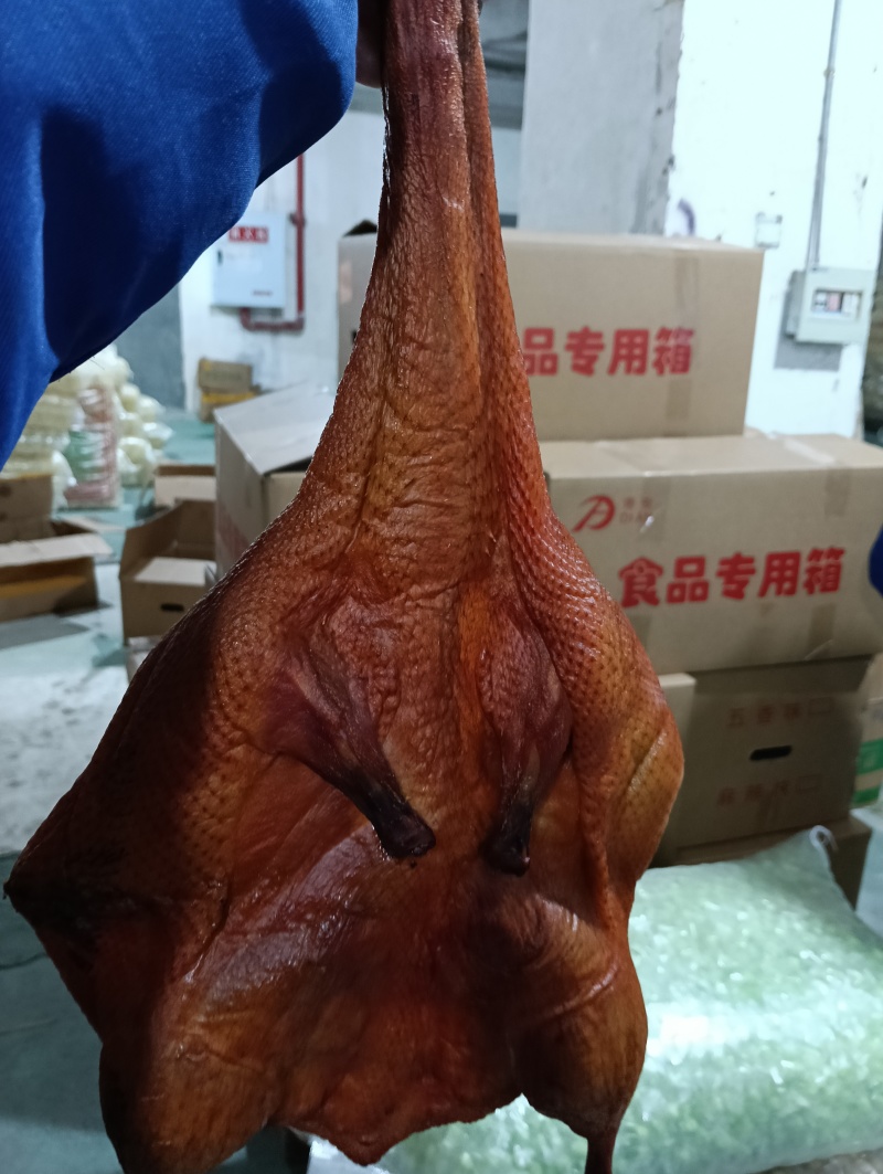 【烟熏板鸭】烟熏板鸭味道好每天新鲜出炉下单秒发