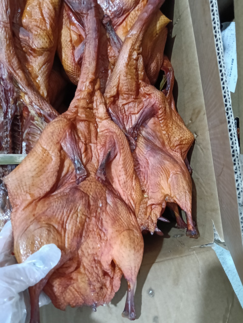 【烟熏板鸭】烟熏板鸭味道好每天新鲜出炉下单秒发