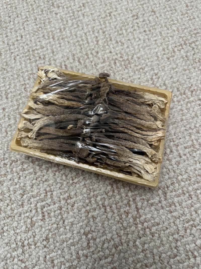 食用菌干货大礼包产地直销保质保量有需要的老板及时联系