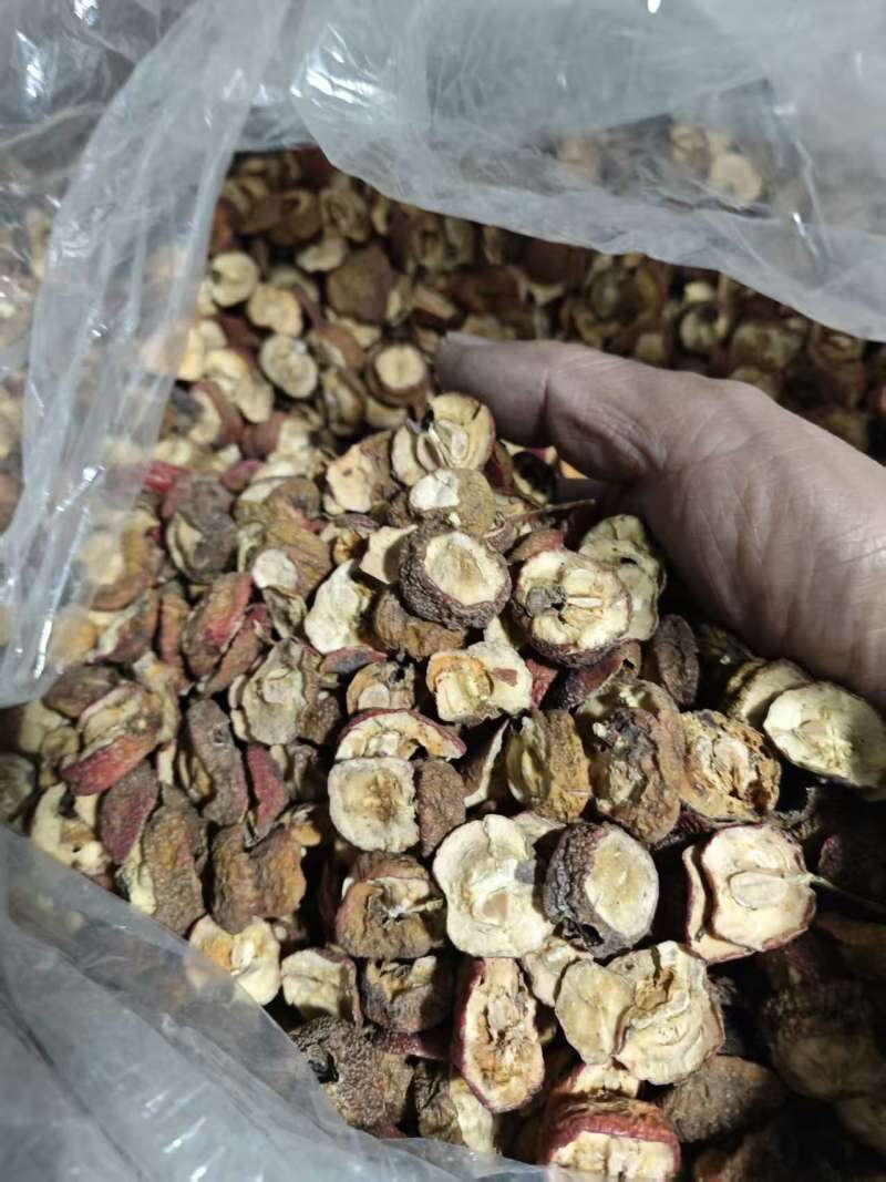 去年的带籽山楂干，价格便宜，货色也不错，有需要的联系我