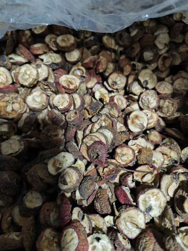 去年的带籽山楂干，价格便宜，货色也不错，有需要的联系我