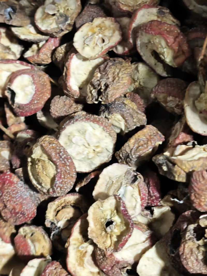 去年的带籽山楂干，价格便宜，货色也不错，有需要的联系我