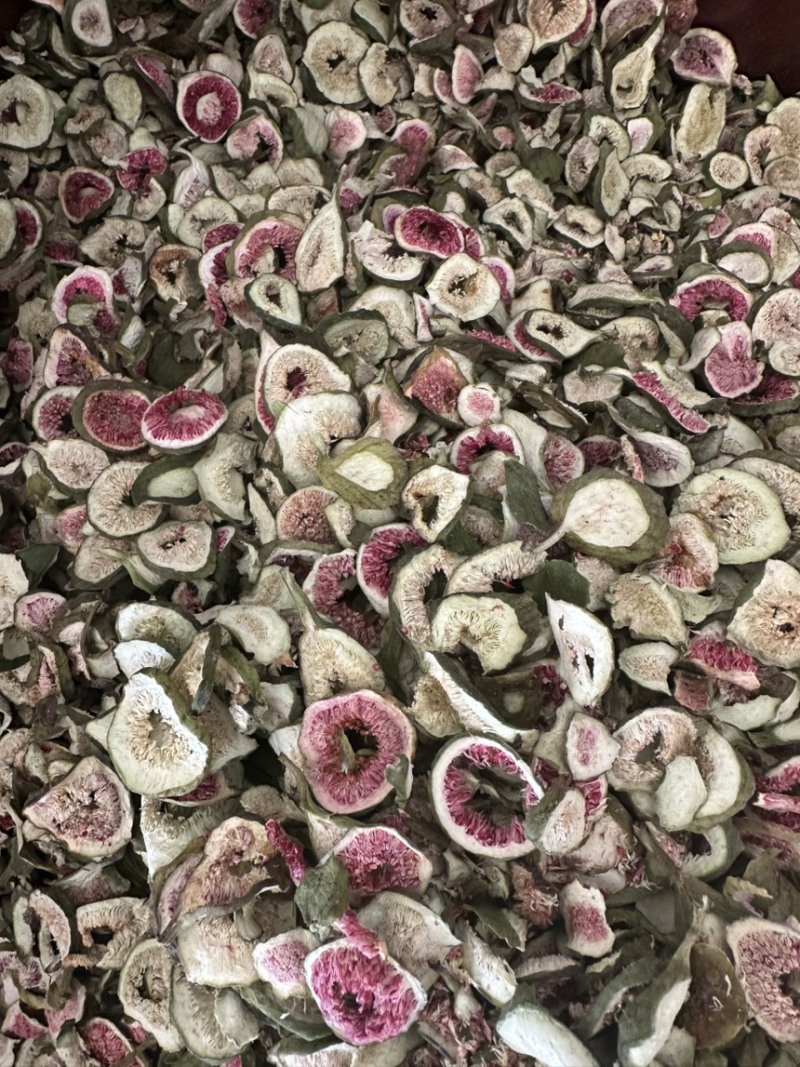 无花果干实物拍摄无糖无硫黄放心食用冻干无花果