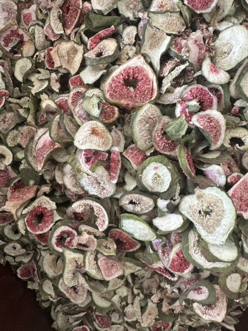 无花果干实物拍摄无糖无硫黄放心食用冻干无花果