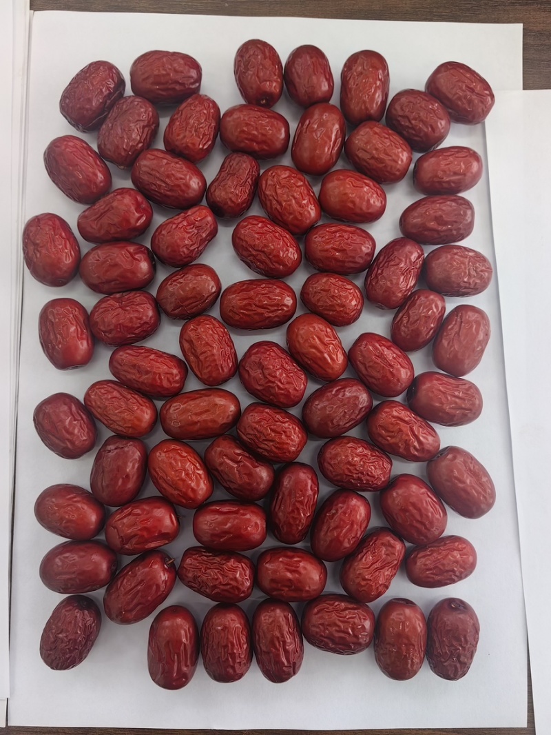 新疆灰枣若羌红枣规格齐全一手货源大货供应
