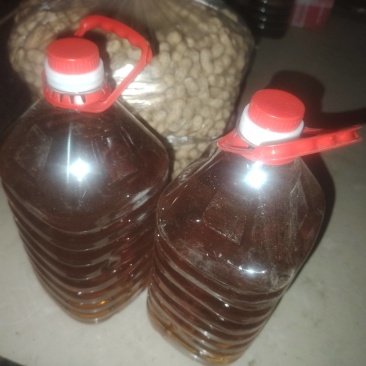 自己种的花生，榨的纯花生油