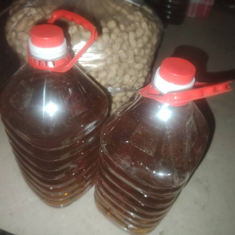 自己种的花生，榨的纯花生油