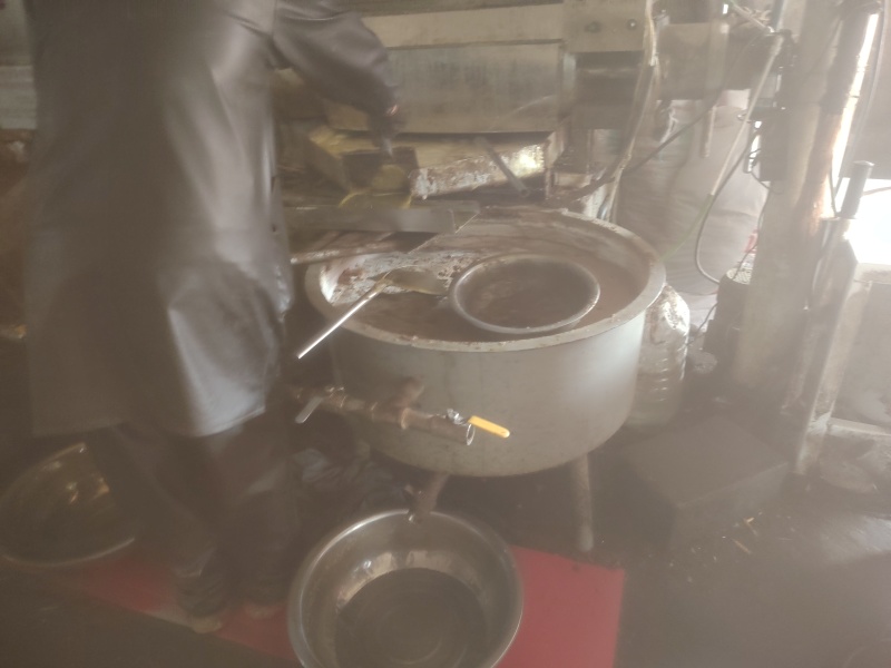 自己种的花生，榨的纯花生油