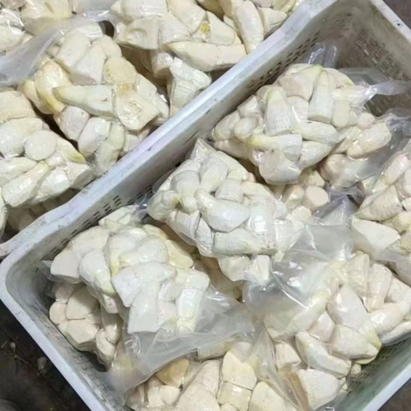 新鲜现剥冬笋肉，真空独立包装！