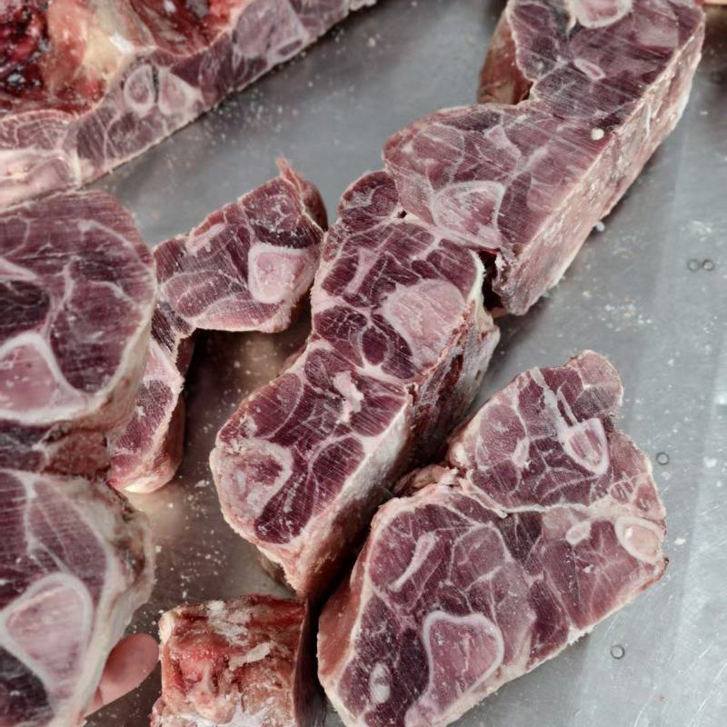 满肉猪腿骨块
