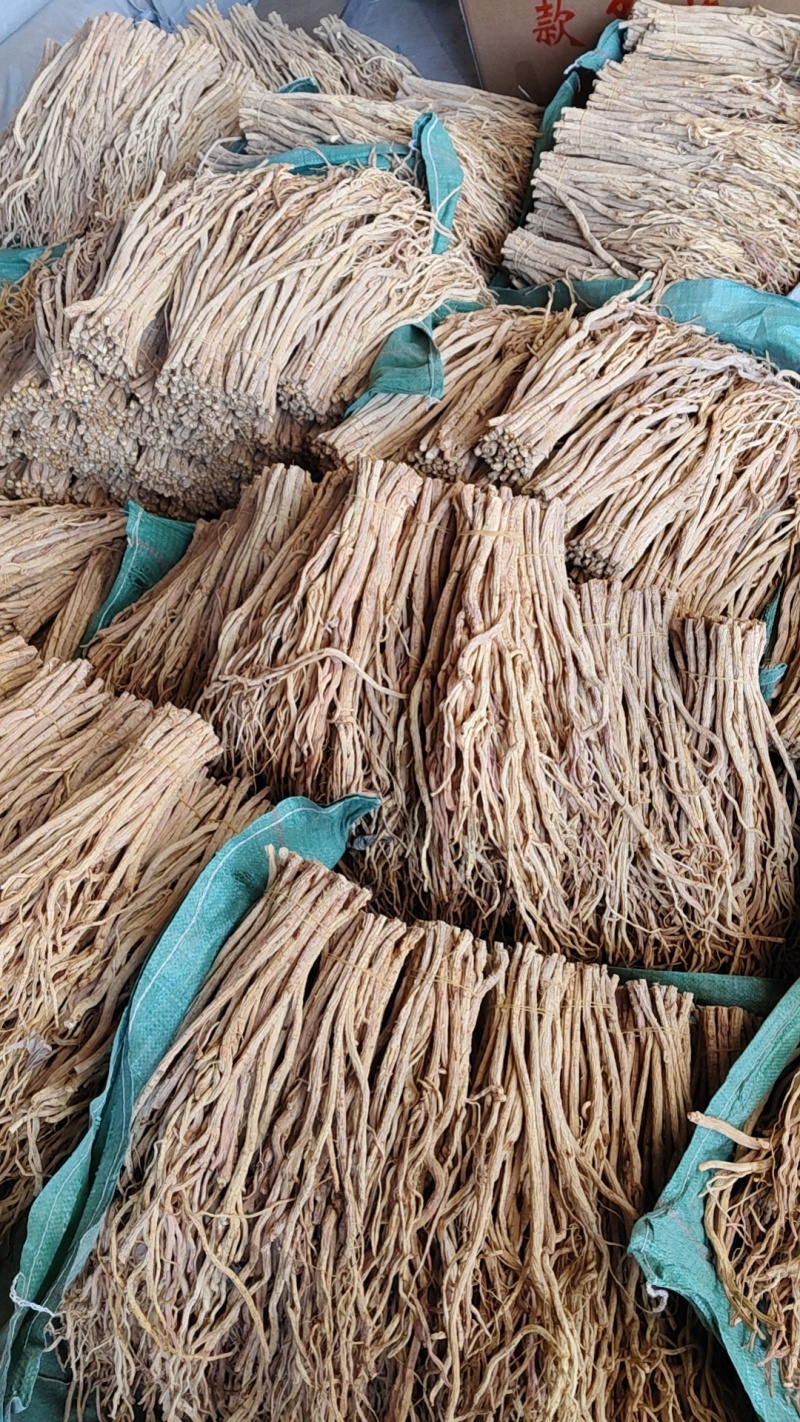 关防风白皮货。胡萝卜味