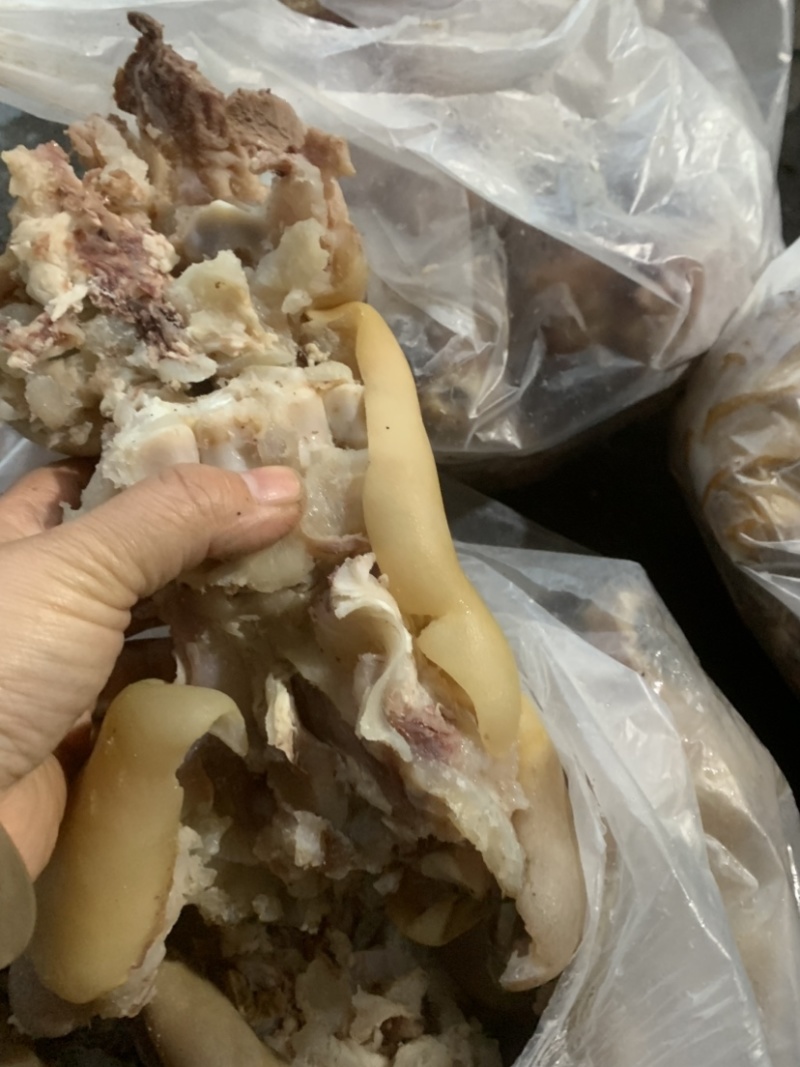 牛蹄筋，整牛不抽筋，不泡水纯火烧，厂家直销。