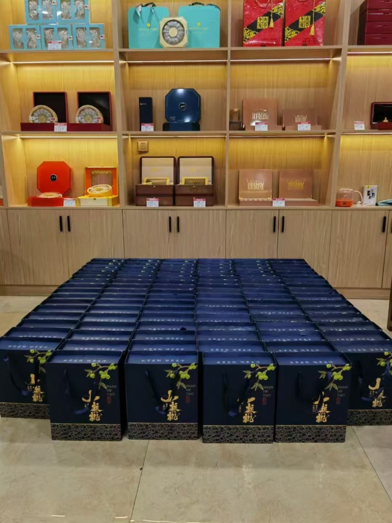 承接单位工厂个体等订制坚果礼盒高端品质接受定制