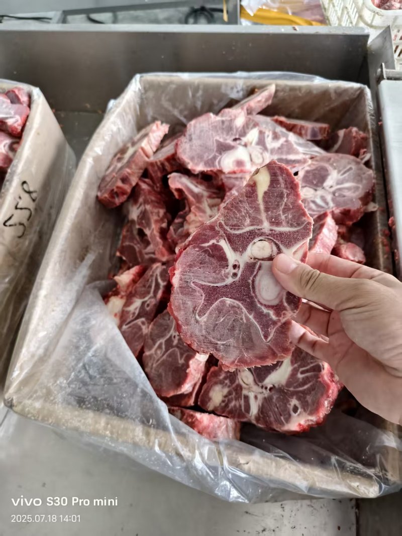 科尔沁满肉牛脖骨