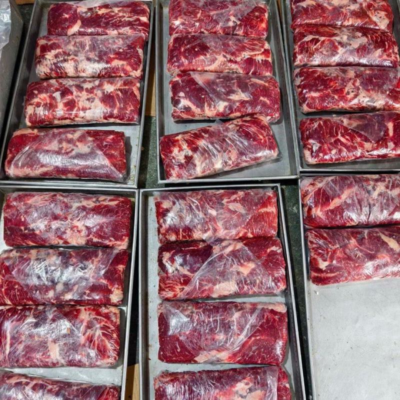 纯干牛碎肉，瘦度高，各种比例都可定做，欢迎定价咨询