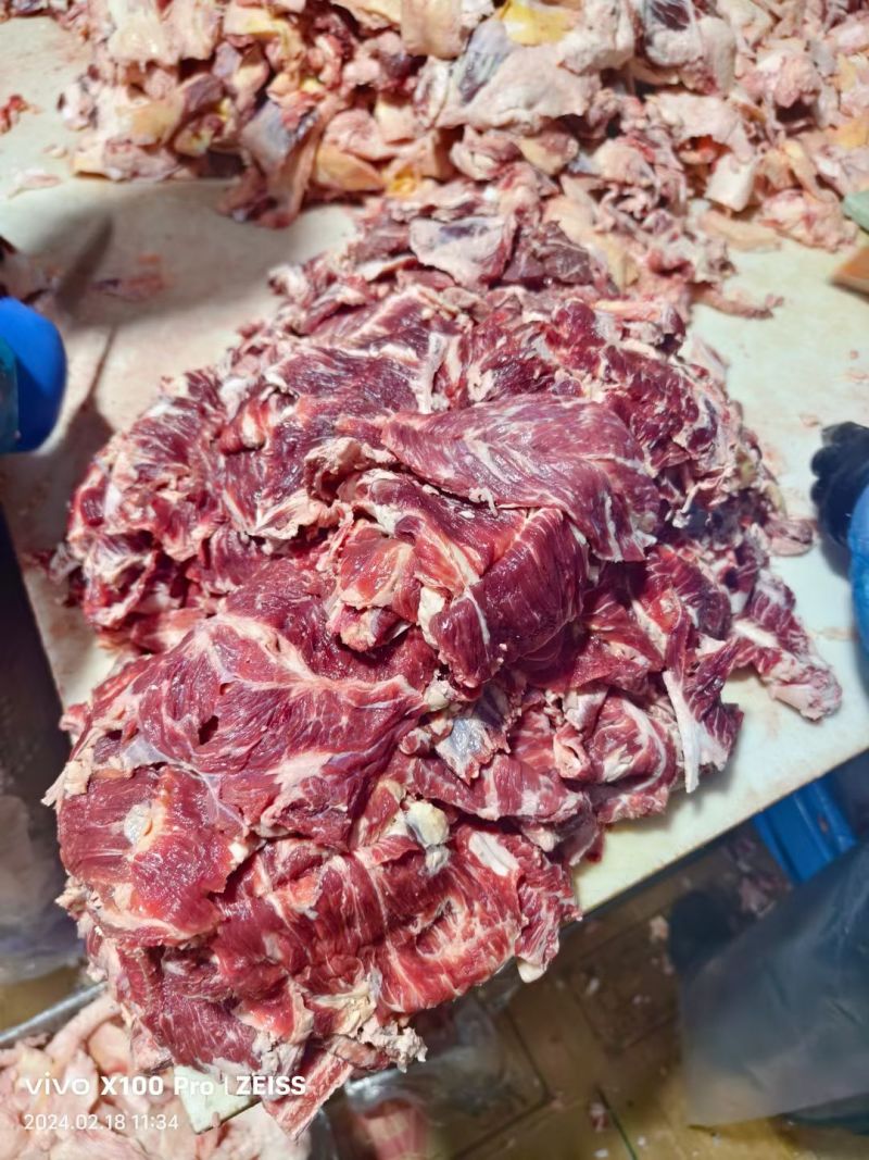 纯干牛碎肉，瘦度高，各种比例都可定做，欢迎定价咨询