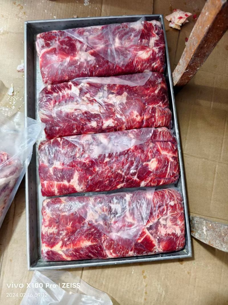 纯干牛碎肉，瘦度高，各种比例都可定做，欢迎定价咨询