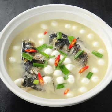 新鲜淡水鱼制作鱼糕鱼丸，***防腐剂