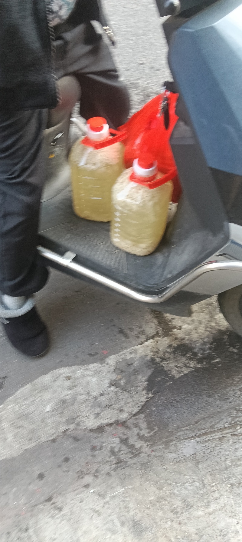 自酿三滩客家糯米甜酒又称醪糟、酒酿，是我国流传的