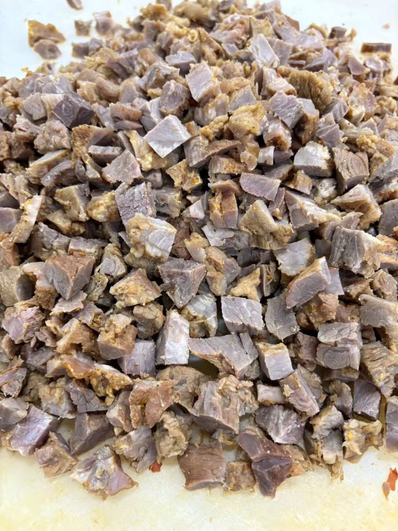 全熟五香牛肉丁，规格1.5*1.5