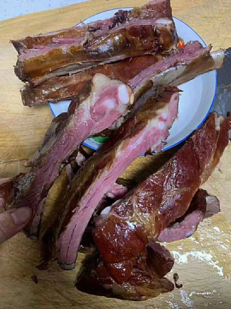 腊排骨烟熏排骨腊猪排腊味腊肉干度好颜色漂亮味道香库房现货