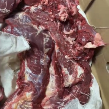 牛脖肉，卤煮，炖煮红烧专用的牛脖肉可以冻品可以热鲜