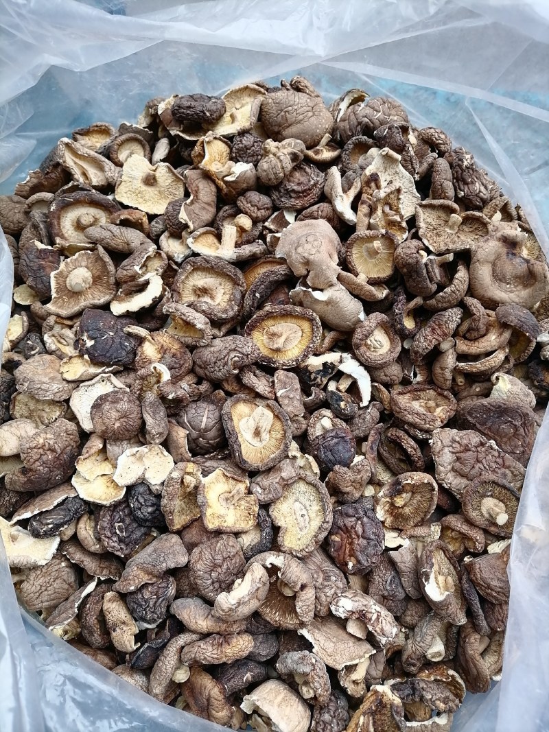 香菇，便宜香菇，低价香菇，香菇碎，干香菇
