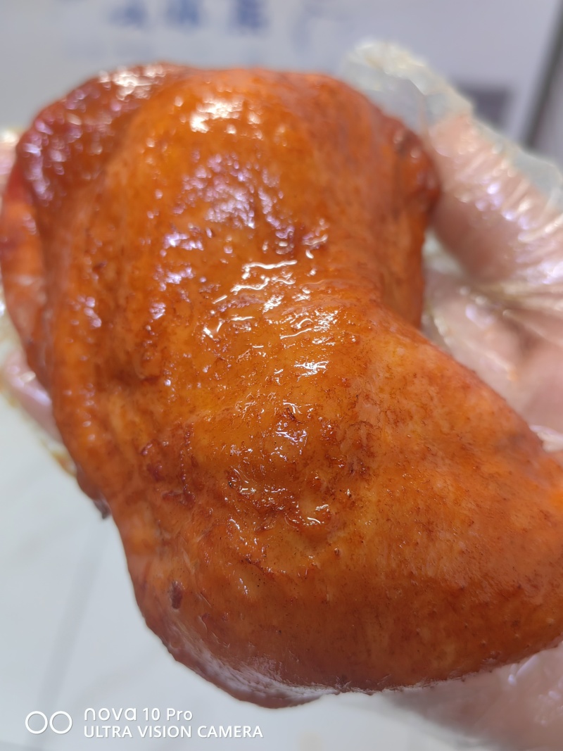 肘子，猪尾巴，烧鸡