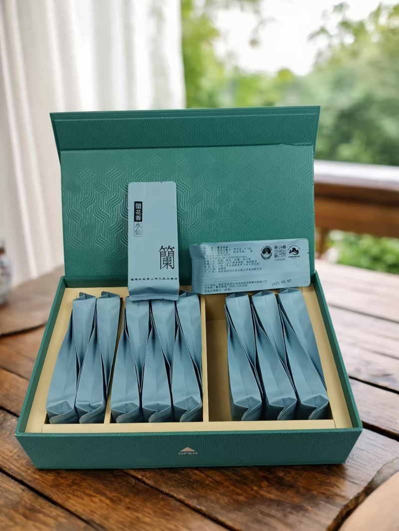 花香水仙，兰底花香，茶汤醇厚回甘显