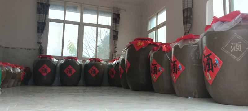 云南红河焖锅酒，厂家直销，质量保证价格实惠，量大从优！