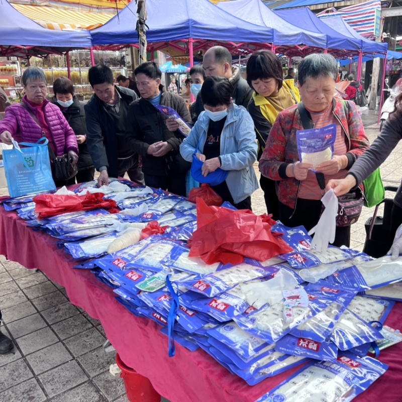 丁腈手套一次性手套食品级材料加厚丁腈家务手套高弹力地摊展