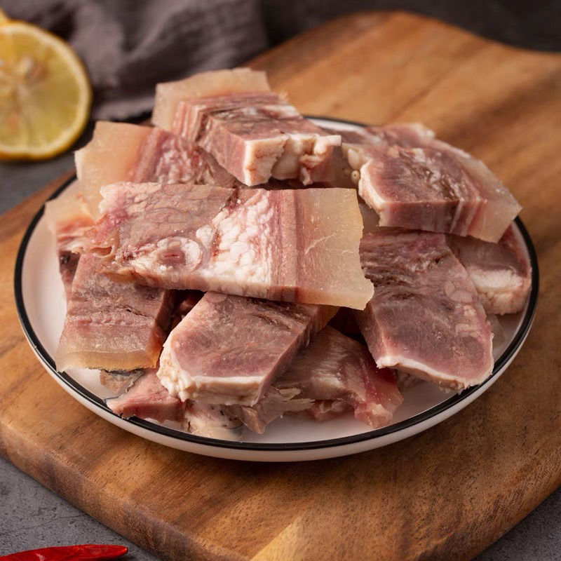 熟牛头肉优质带皮牛肉精修