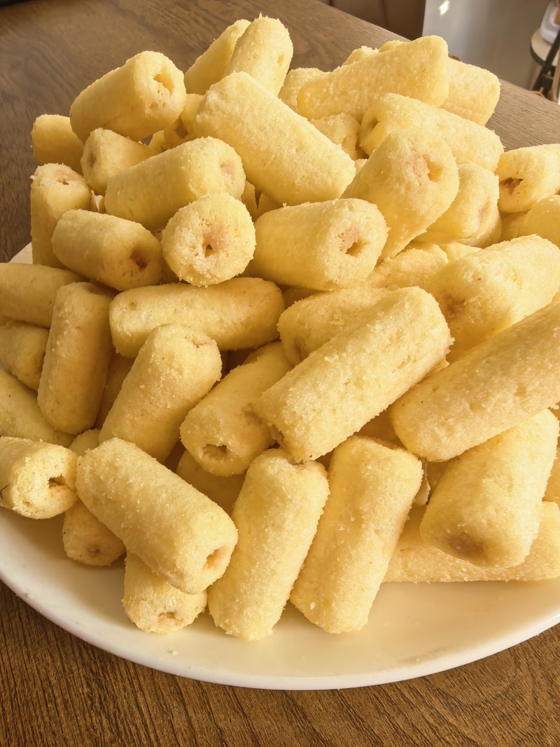 河北膨化食品，高品质夹心米果入口即化，花生味非油炸产品。