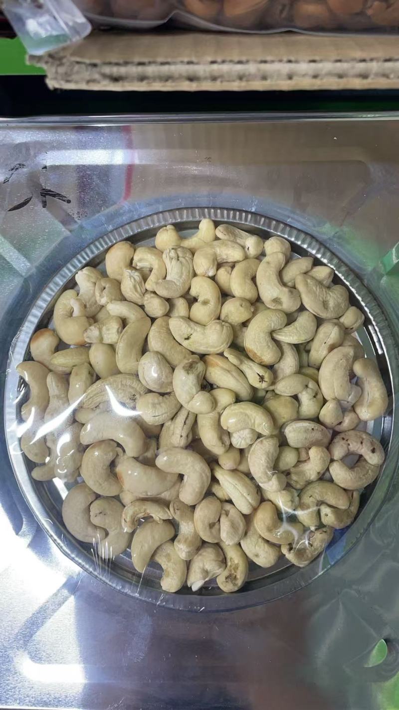 精选腰果干腰果坚果长期供货价格实惠运输便利欢迎老板联系