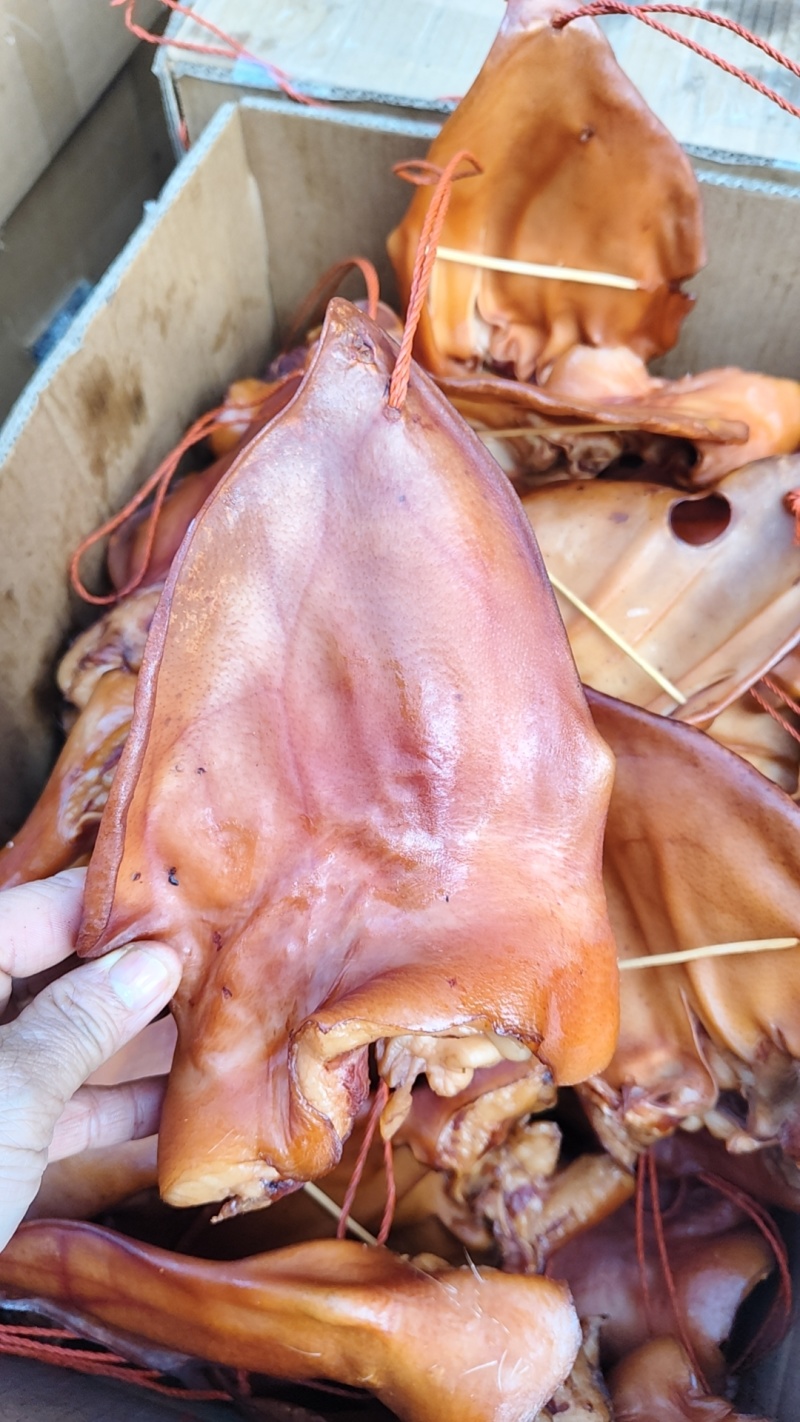腊猪耳朵干度好颜色纯正适合所有人群常年批发