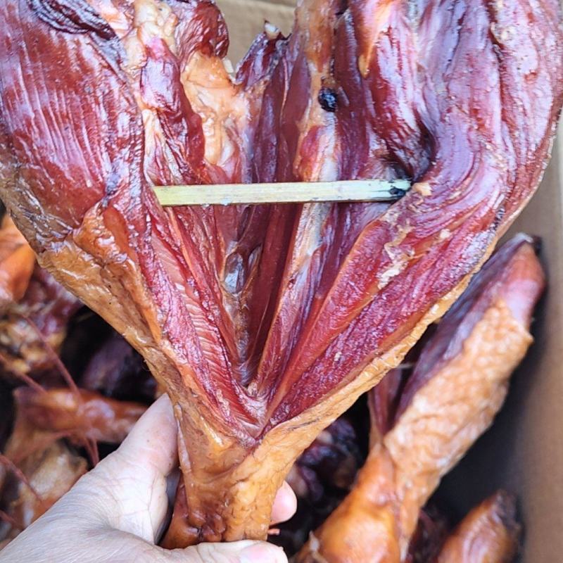 扇形鸡腿干度好，颜色纯正适合所有人群食用冬天的好产品