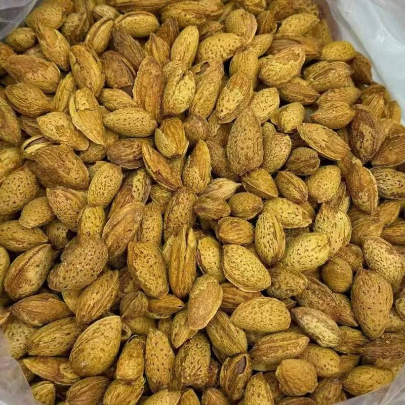 热卖巴旦木纸皮巴旦木坚果口感好价格实惠味道佳欢迎老板电联