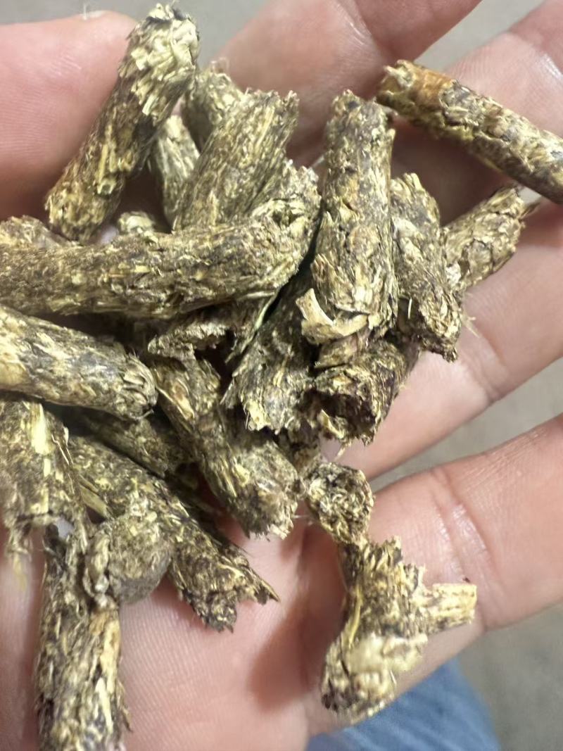 花生秧熟化草颗粒，玉米花生秧颗粒