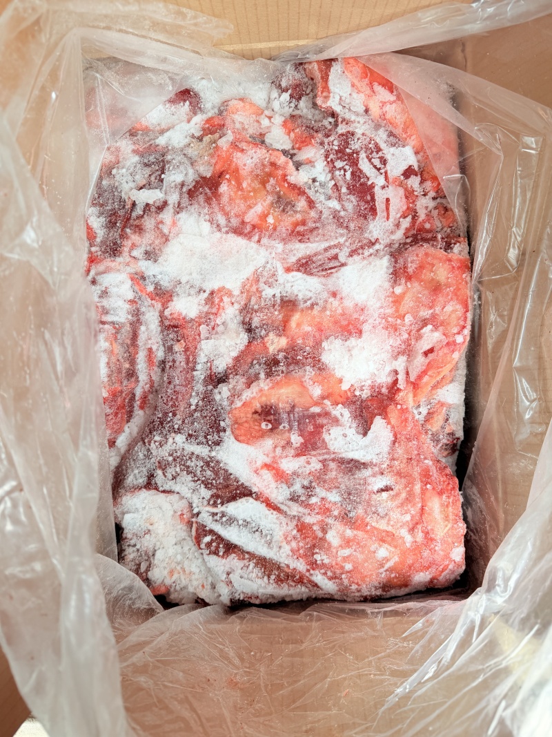 大块驴肉：驴前腿驴肋条驴后腿，手续齐全支持任何检测