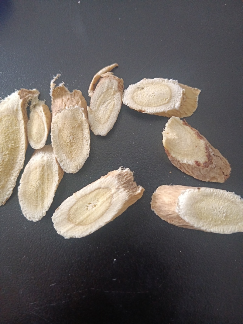 【热卖】黄芪斜片生黄芪量大质优价格优惠欢迎采购
