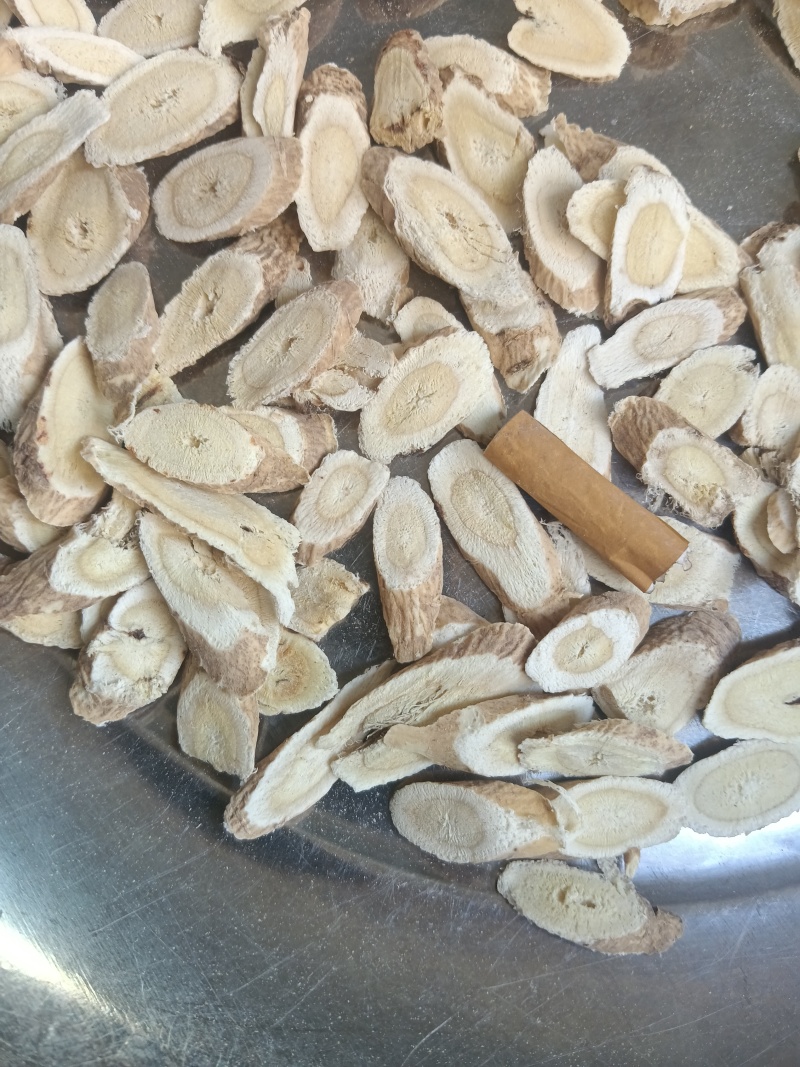 【热卖】黄芪斜片生黄芪量大质优价格优惠欢迎采购