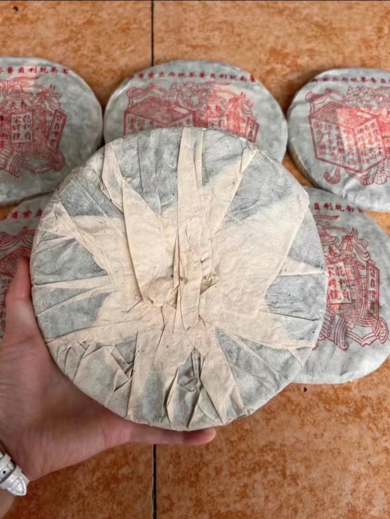 2000年红标宋聘号，380g/饼，不接受电商可单买或者批发