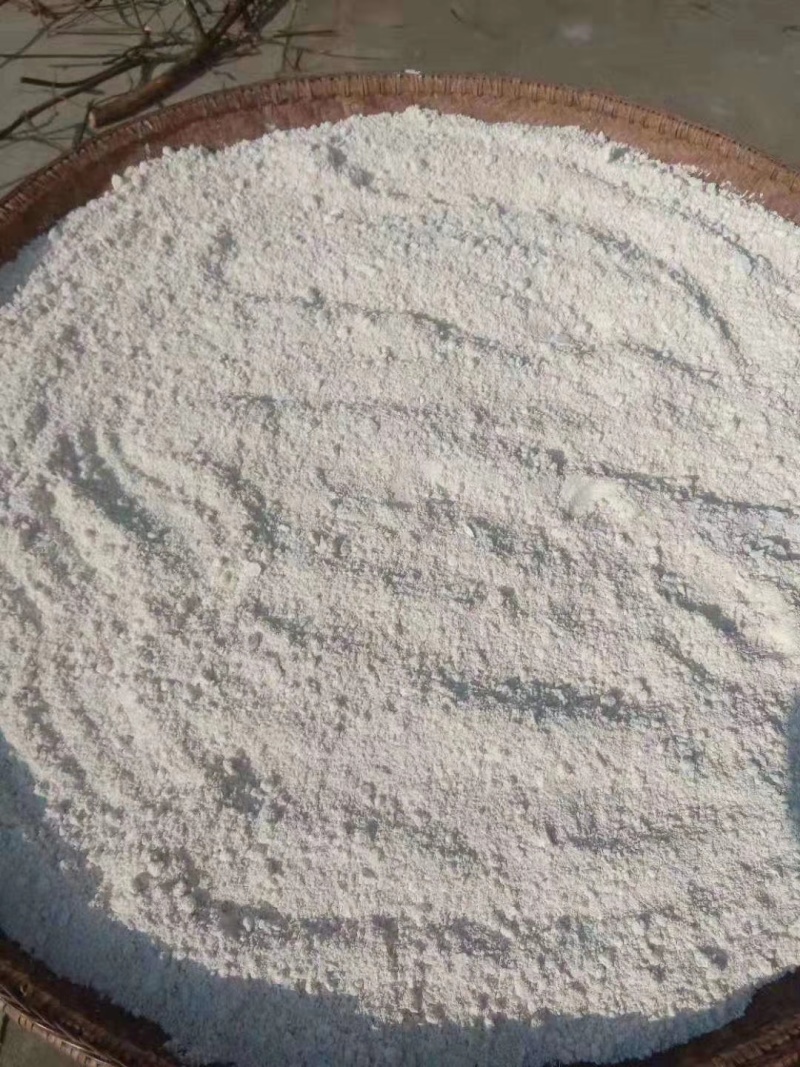 乡下正宗葛根粉数量100斤左右，40一斤包邮，质量保证