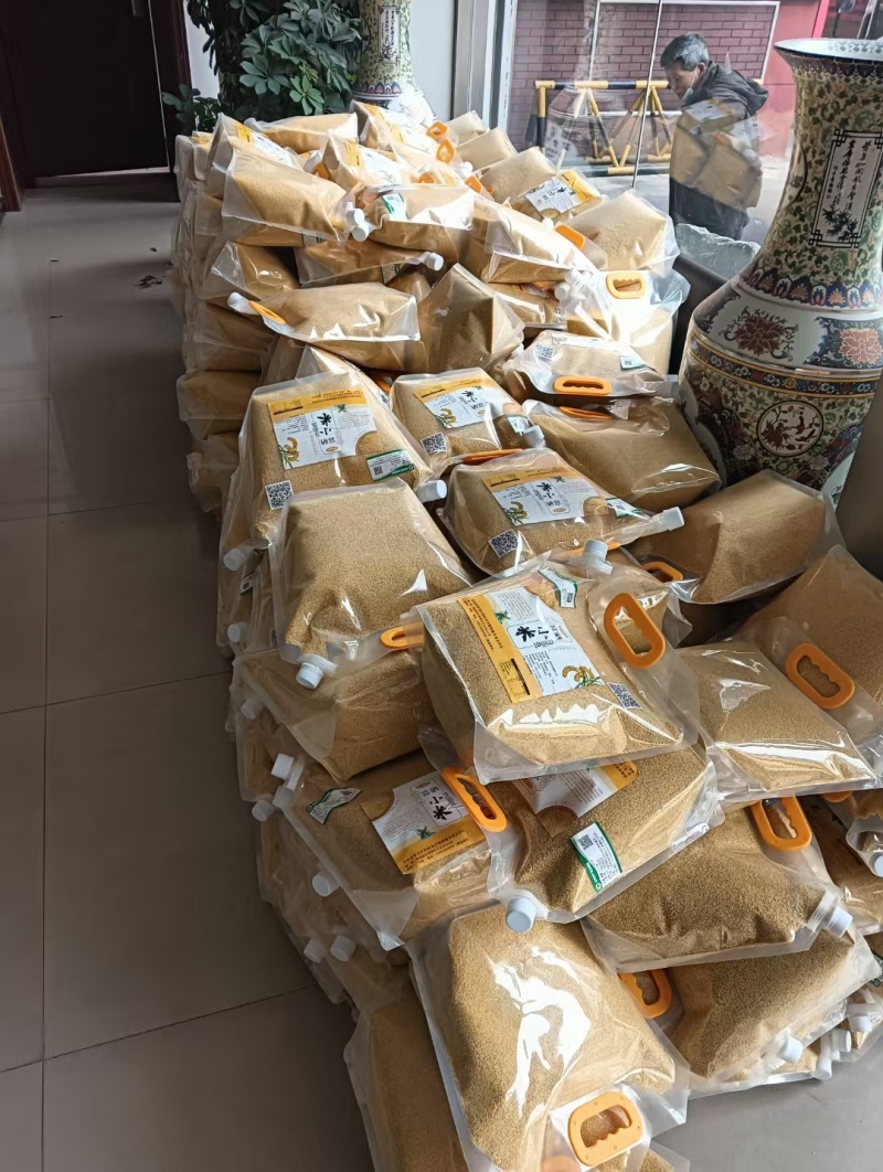 莱芜黄小米，富硒小米大量供应，一手货源，支持零售批发