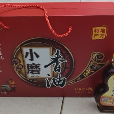 纯芝麻小磨香油，传统水代法制作