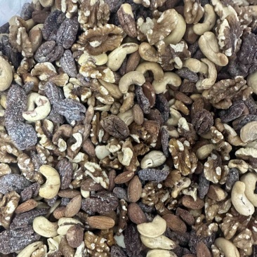 每日坚果零食坚果