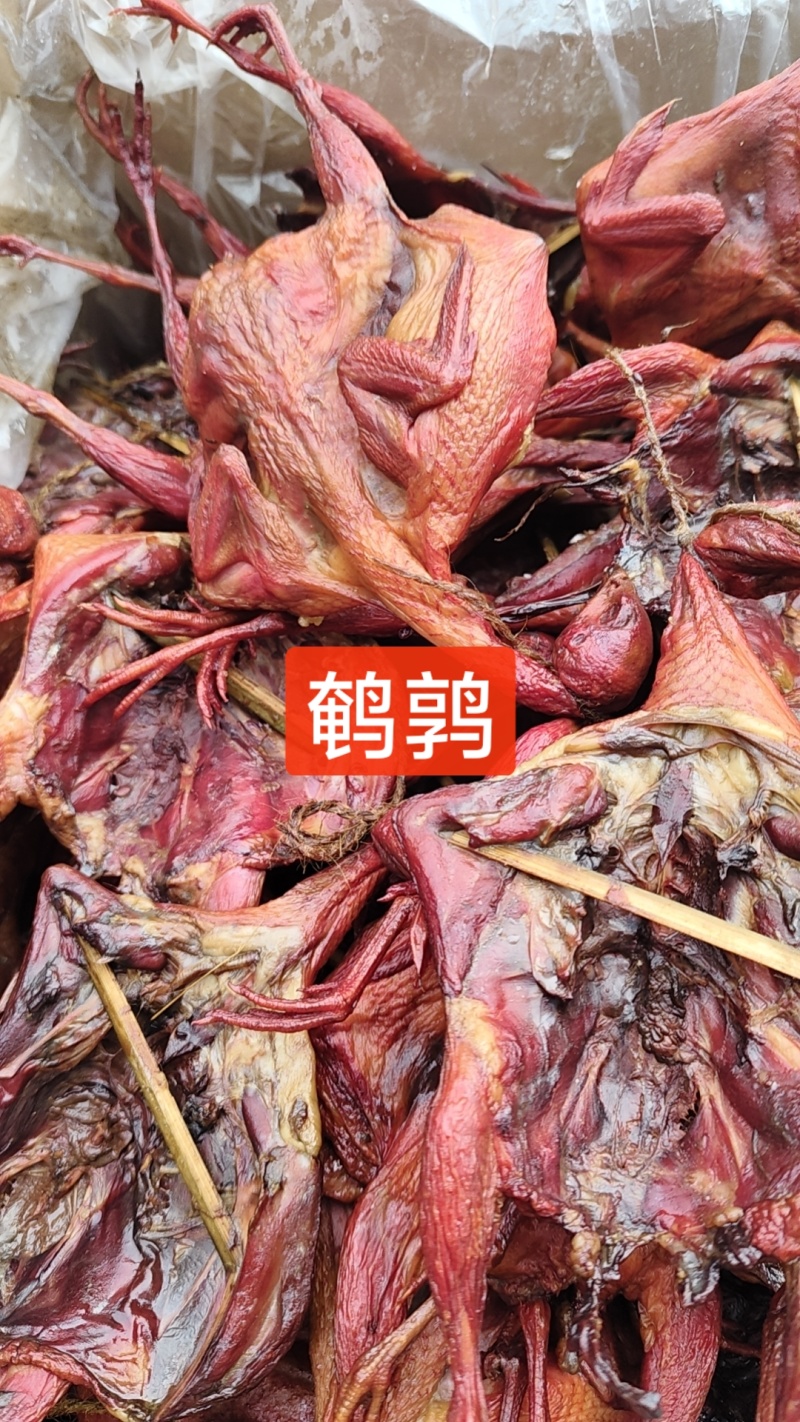 家养烟熏腊鹌鹑营养丰富干度好1件100只1件起批常年批发