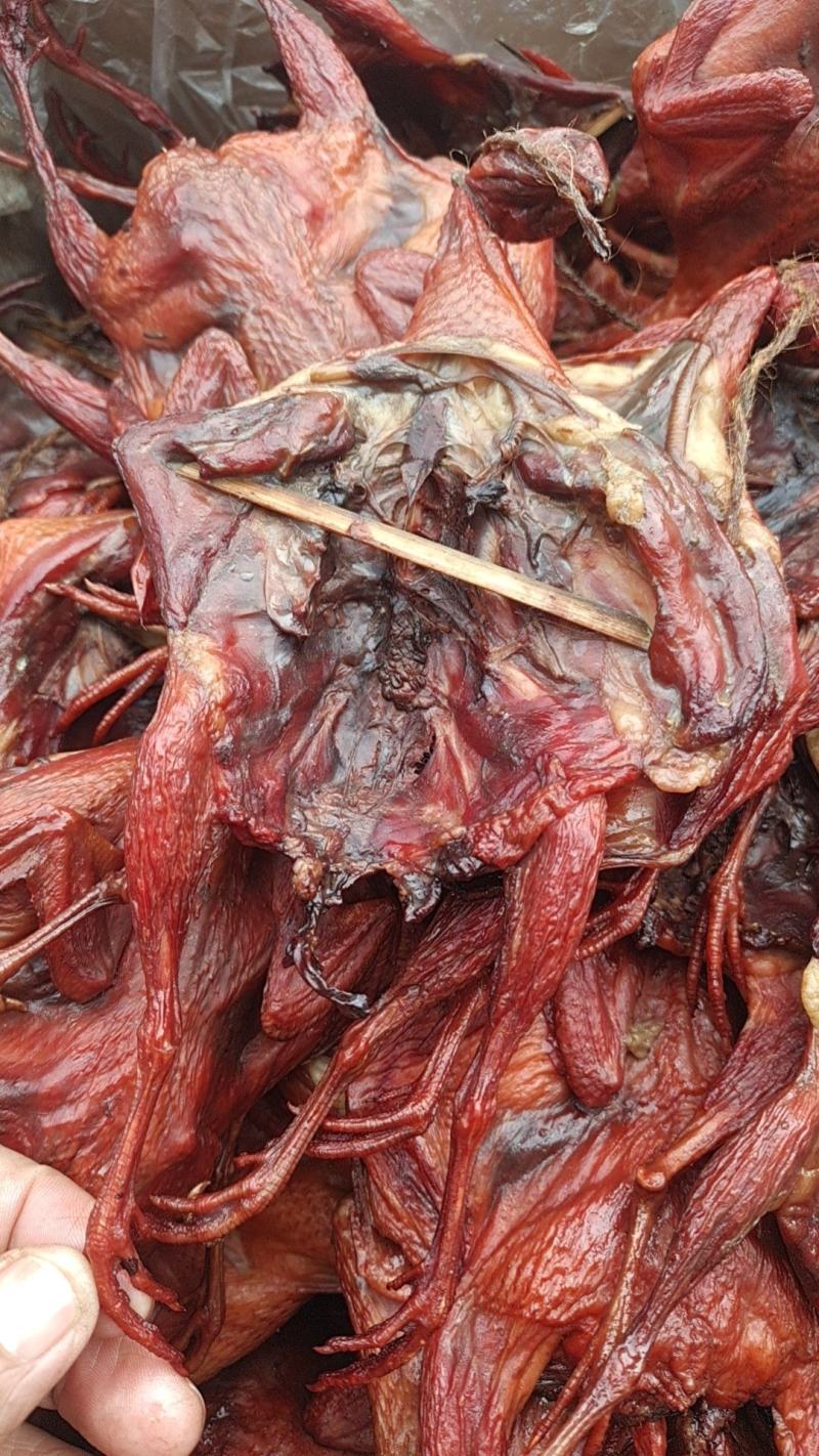 家养烟熏腊鹌鹑烧烤夜店景区煎炒烹炸烤100只起批常年批发