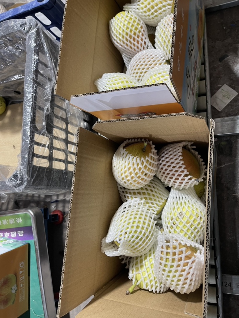 精品礼盒香梨，香梨礼盒4元一箱，产地直销源头工厂质量保证