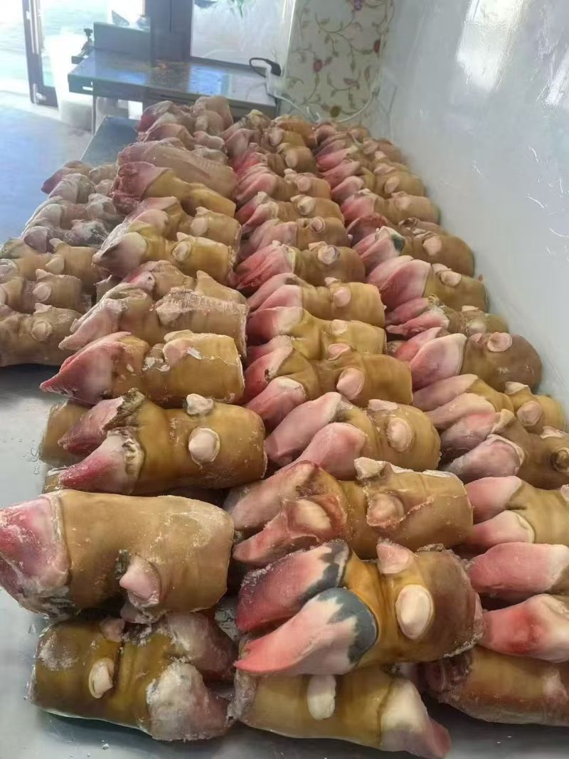 牛蹄腕腕：内蒙草原黄牛的蹄夹，蹄掌，火燎的干净常年有货